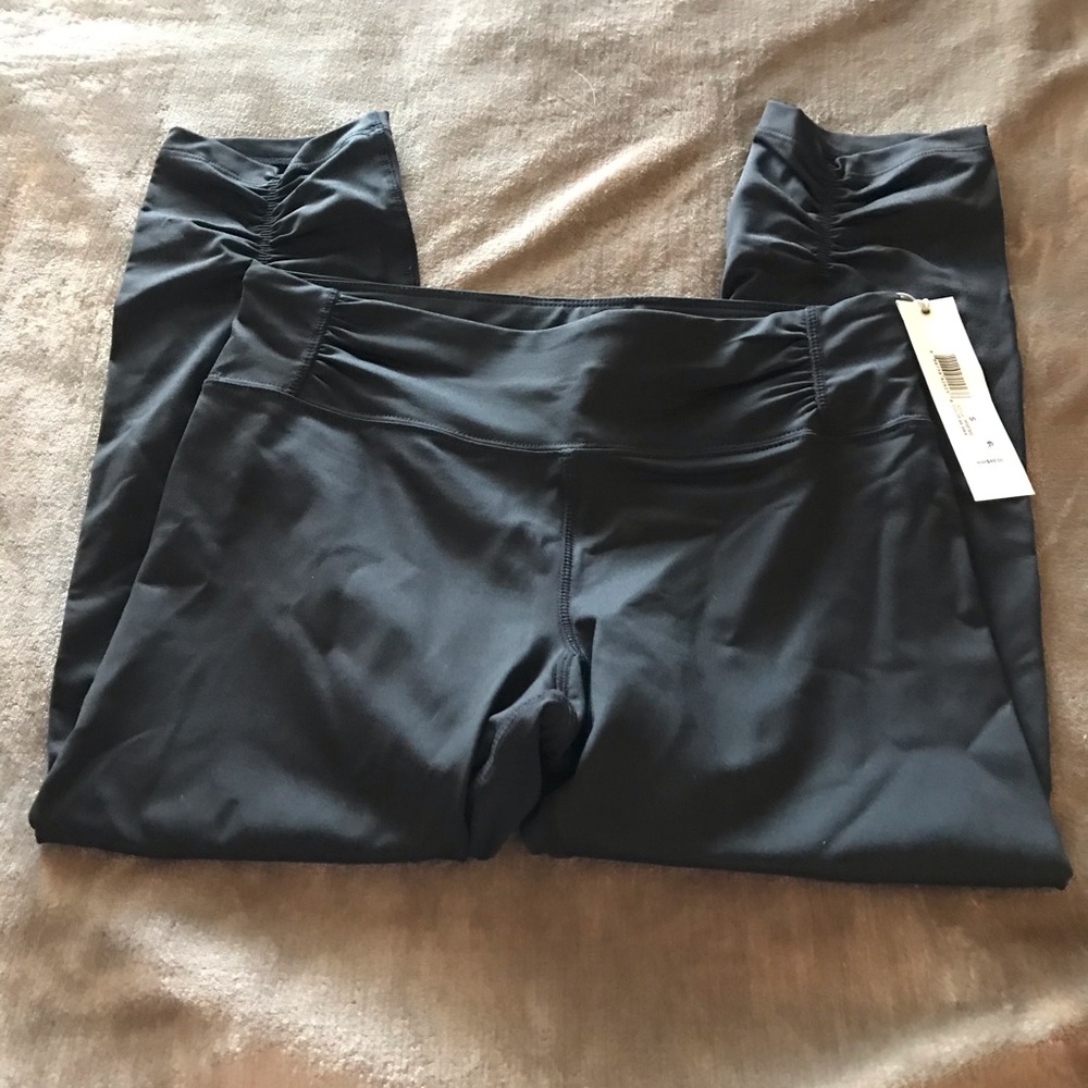 Women’s exercise pants